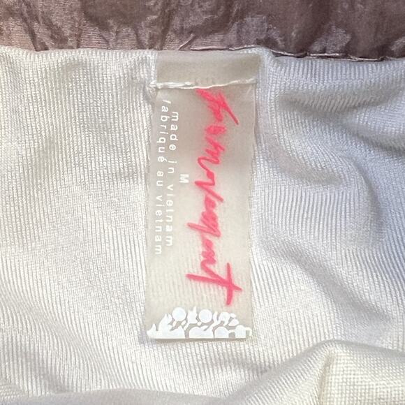 Free People Movement Shorts Womens Medium The Way Home High Rise Smocked Waist - Picture 7 of 12